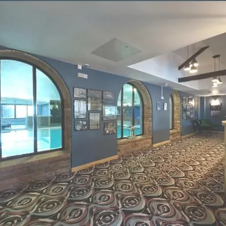 Apartment Fell View *